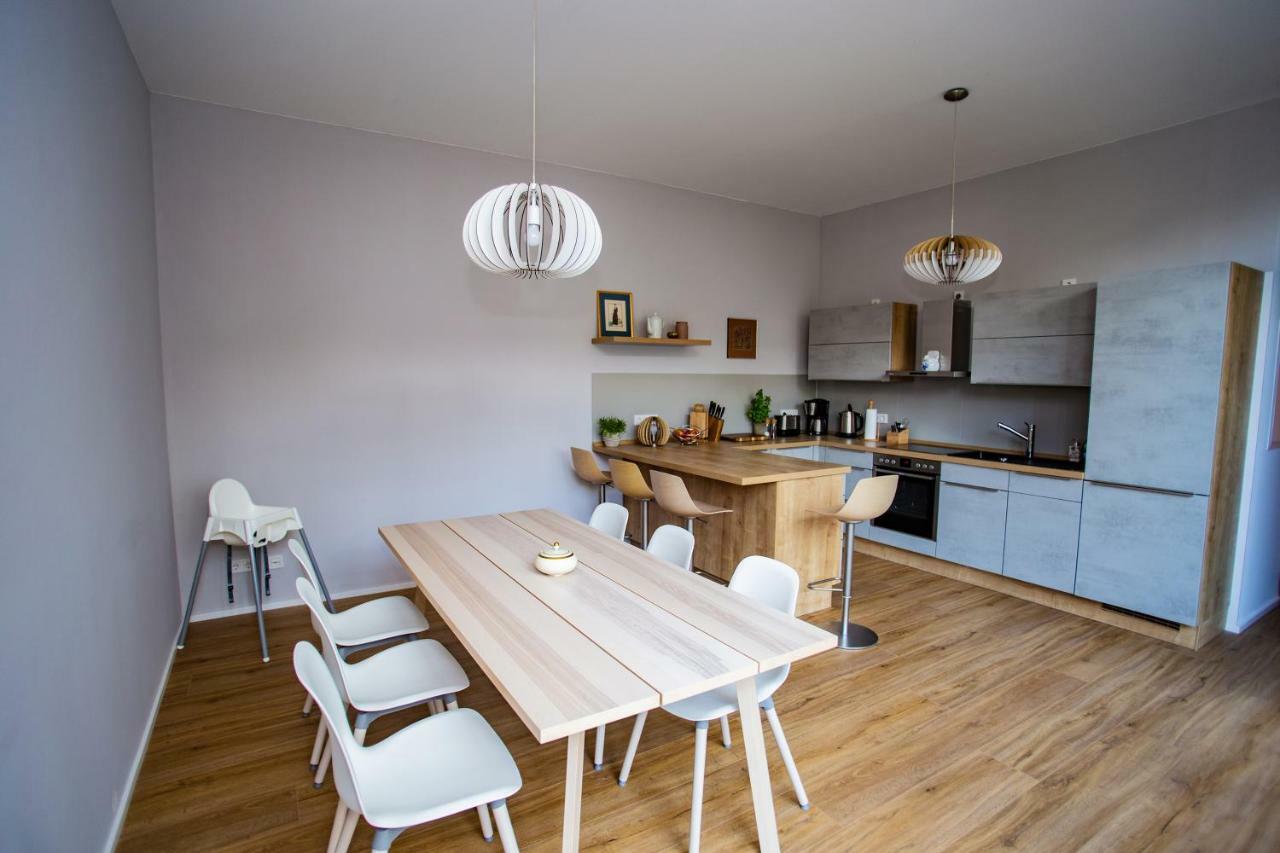 Eckhof Domizil - Grosszuegige Ferienwohnung Mit Kleinem Garten In Der Altstadt Von Gotha Exterior foto